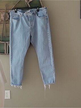 Levis premium wedgie jean with fringe distressed hem